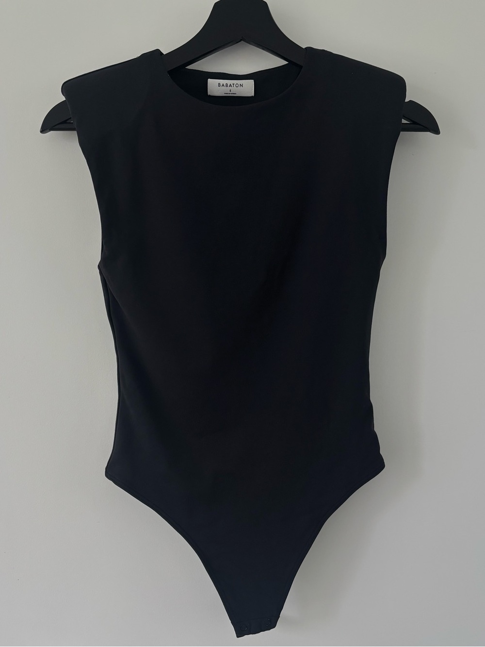 Babaton Black Structured-Shoulder Bodysuit